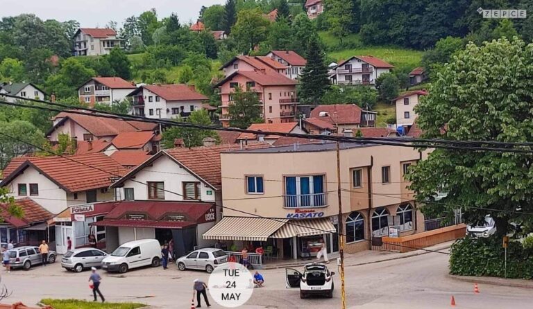 Teška nesreća u Zavidovićima: Kamion udario najmanje dva pješaka, poginulo dijete