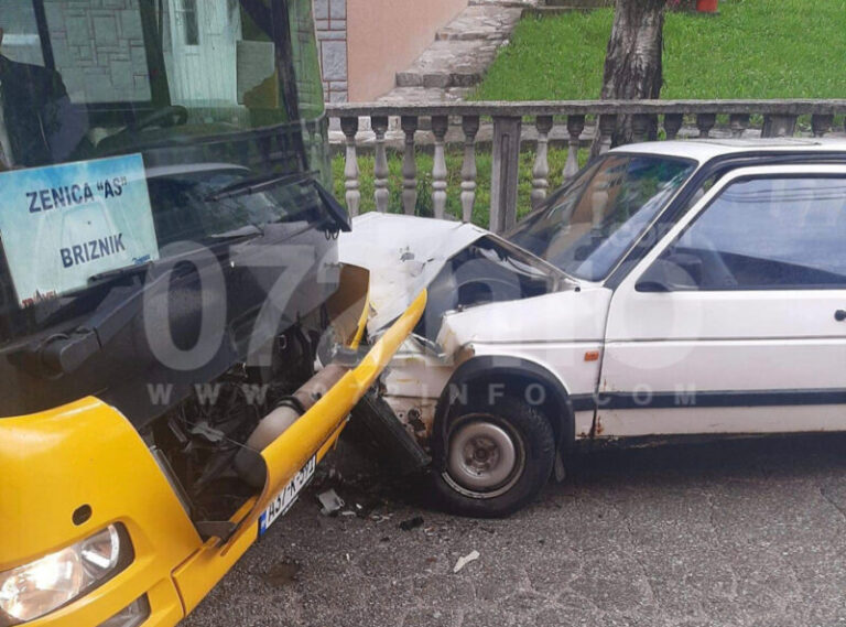 Težak sudar autobusa i Golfa 2 u Vardi kod Zenice (FOTO)