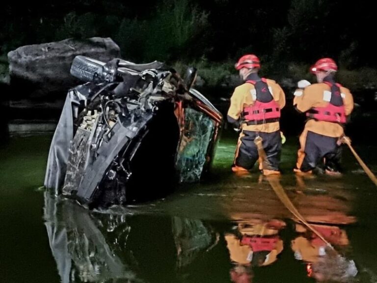 JEZIVE SCENE U BEGOVOM HANU: Automobil završio u rijeci, spasioci pretražuju …