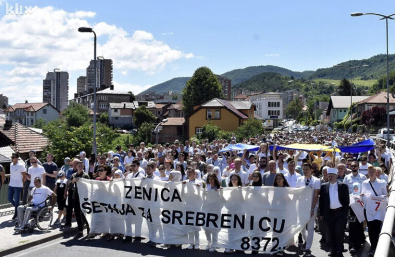 Zeničani šetali za Srebrenicu: Da se nikad i nikome ne ponovi genocid