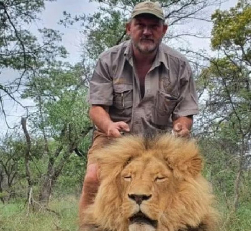 Ubijen lovac na “trofeje”, koji je lovio lavove, slonove, žirafe…
