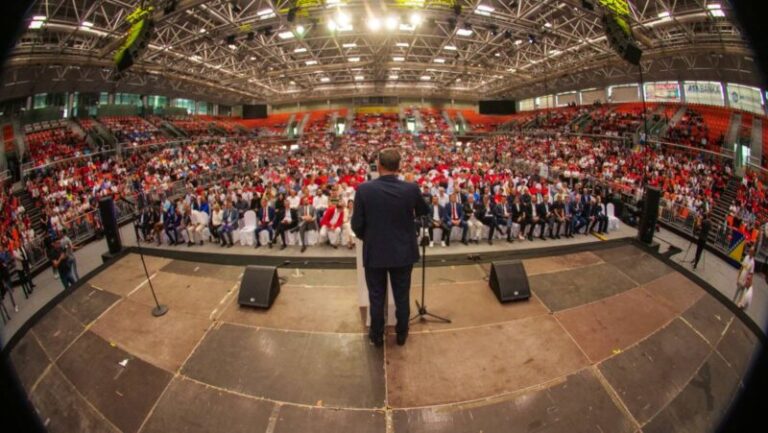 Kasumović u prepunoj ”Areni”: Hvala na velikom odzivu iako nismo nijednog vola zaklali