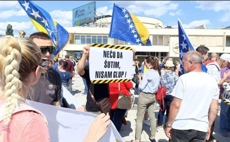 UIOBiH obara rekorde preko leđa građana: Narod gladuje, državi milijarda prihoda