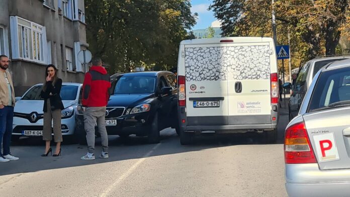 Lančani udes u Zenici, stvorile se velike gužve (FOTO)