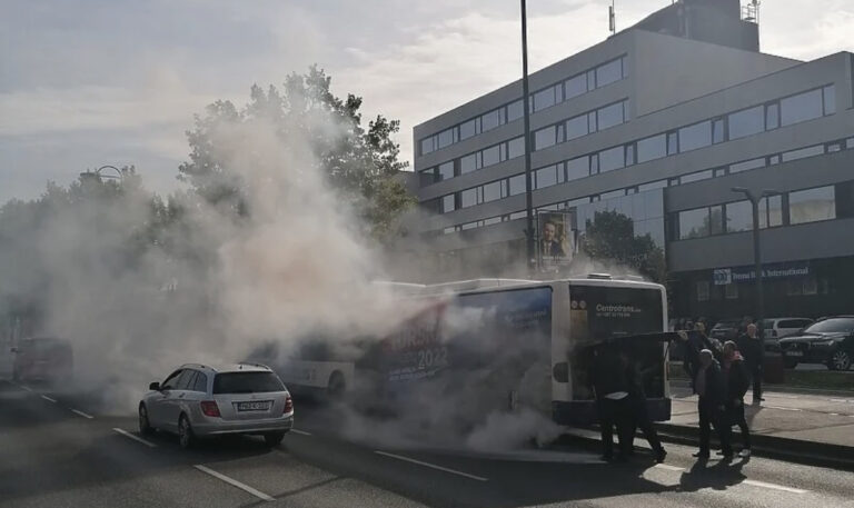 Zapalio se Centrotransov autobus