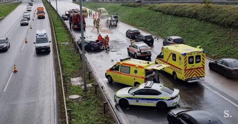 TRAGEDIJA: Vozač (86) vozio u pogrešnom smjeru, dvoje poginulo (FOTO)