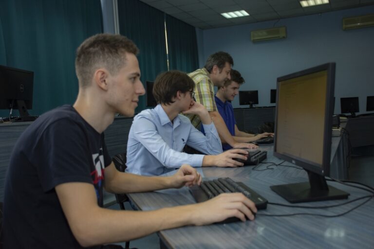 Učenici iz Bosne i Hercegovine osvajaju medalje iz informatike širom svijeta