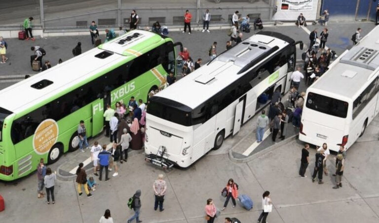 Četverogodišnja djevojčica zaboravljena u školskom autobusu 