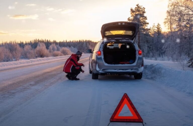 Nisu samo dobre gume potrebne: Zima je pred vratima, evo kako pripremiti auto za vožnju