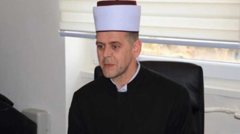 Imam ef. Kemal Tokmić pronašao izgubljeni novac, objavio je to pa se javio i vlasnik