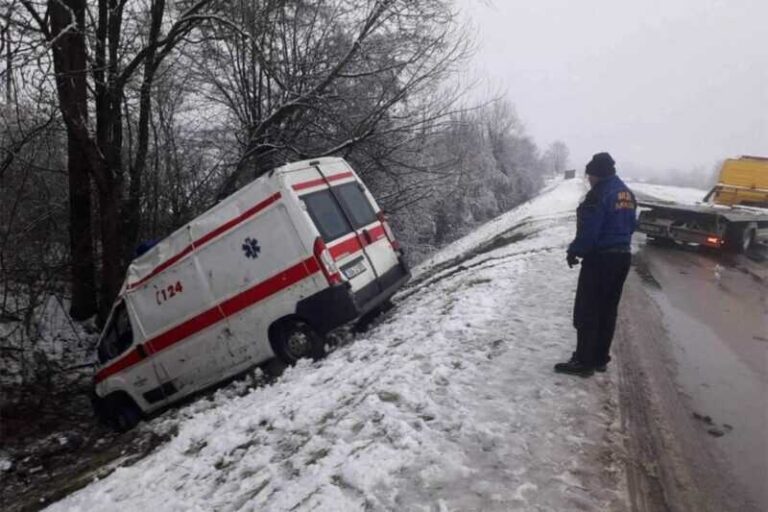 Nesreća u BiH: Sletjela Hitna pomoć, ima povrijeđenih