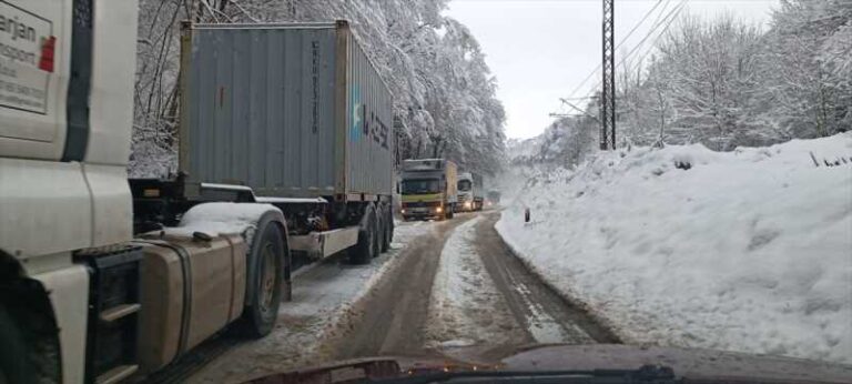 Snijeg prekrio veći dio BiH, evo gdje je donio probleme