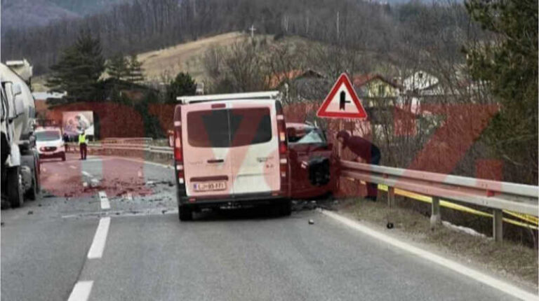 Stravične fotografije s mjesta nesreće kod Žepča, poginula jedna osoba