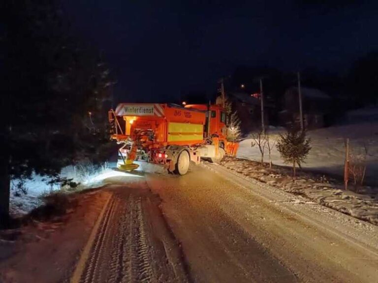 PROBLEMI NA PUTU KOD ZENICE: Putna služba se popriječila