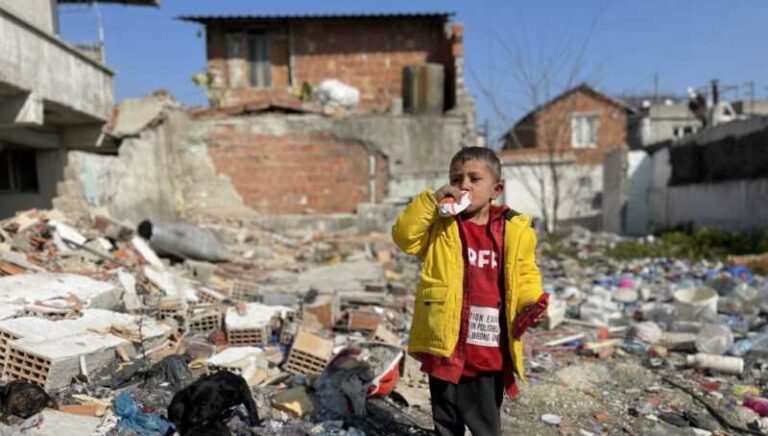 Antakyia – mjesto susreta ovog i onog svijeta: Kada grad postane deponija, i masovna grobnica, i bolnica, i kamp, i dječije igralište