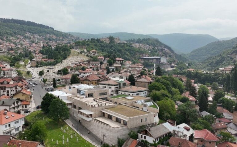 Islamska zajednica u BiH: Mir ne ugrožava reisu-l-ulema, nego Dodik