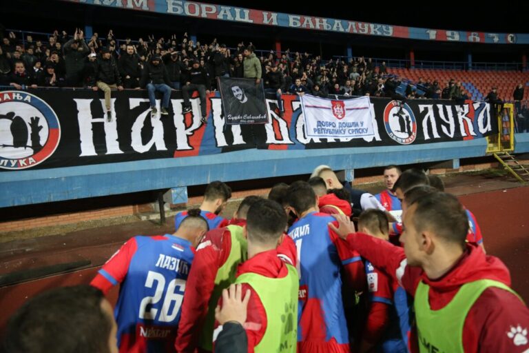 Sramno skandiranje navijača Borca, haos na ulicama Banjaluke (VIDEO)