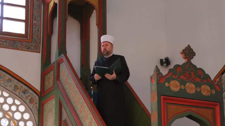 Muftija Dizdarević u Carevoj džamiji: Ramazan je vrijeme promjene