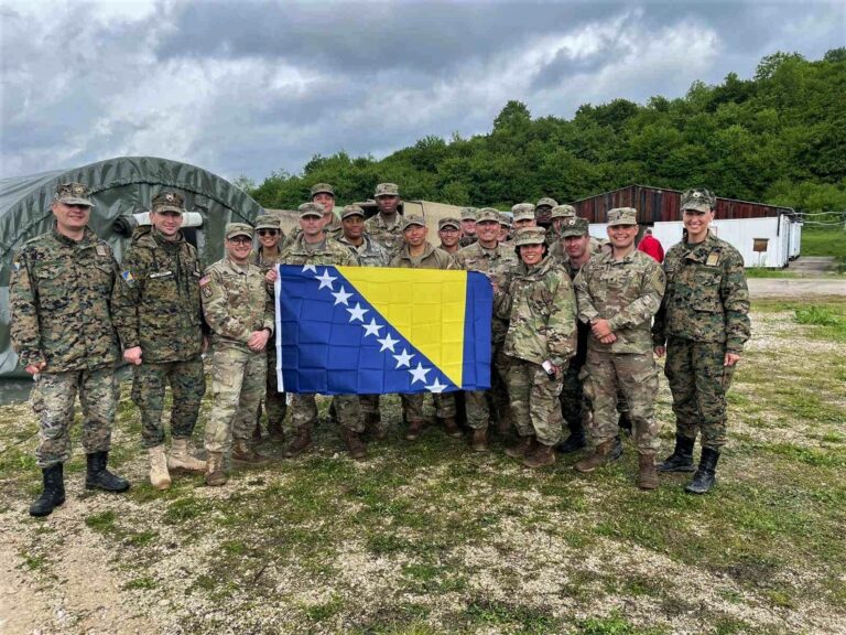 U kakvom stanju je OS BiH: Nedostaju vojnici, spužve, ćebad, jastuci, posteljine, nedovoljno hrane, uniformi…