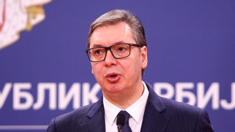 Vučić čestitao Ramazanski bajram vjernicima islamske vjeroispovijesti