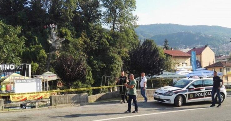 Divljak: Metalnom šipkom razbio zadnje vjetrobransko staklo na Golfu 6