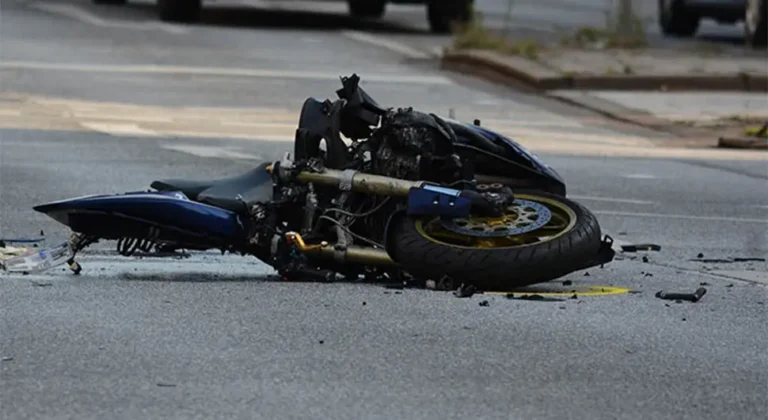 UŽAS U BIH: Motociklista poginuo u teškoj nesreći