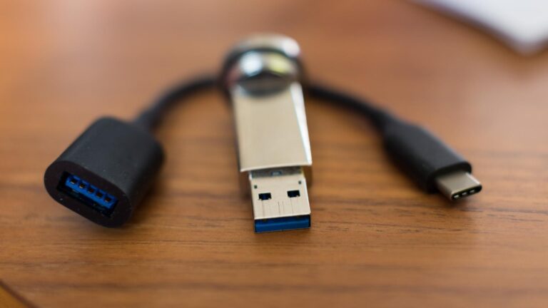 Znate li da USB stik ima rok trajanja?