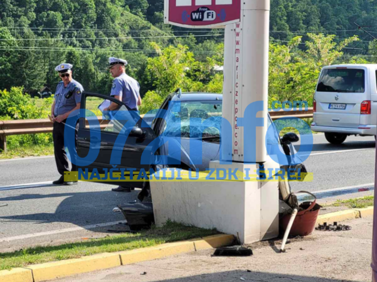 TEŠKA NESREĆA NA M-17: Automobil udario u benzinsku pumpu, policija na licu mjesta