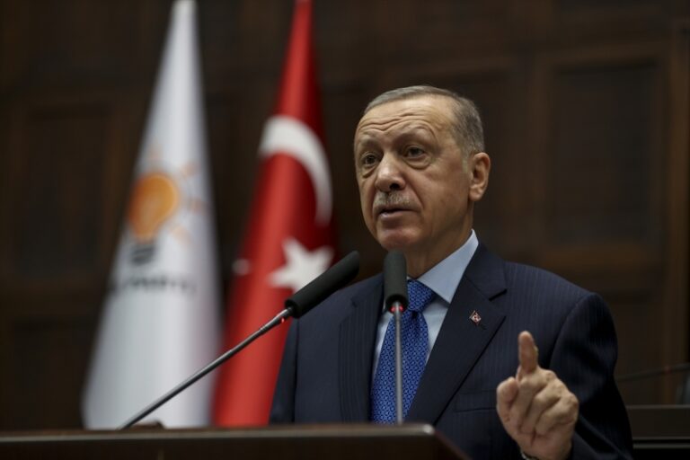 Erdogan: Amanet koji se preuzeo mora se čuvati; Zapad je nijemo posmatrao genocid u Srebrenici