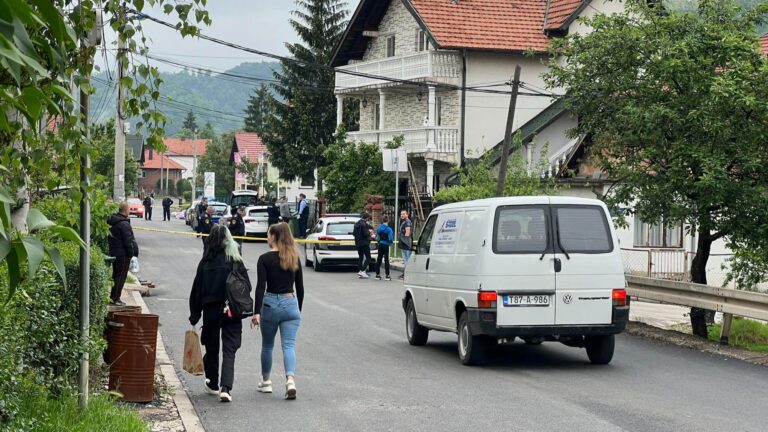 Prva fotografija s mjesta gdje se desio stravični zločin u BiH: Specijalci na terenu, naselje blokirano