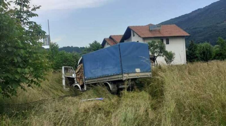 Detalji nesreće kod Maglaja: Vozača iz Kaknja pokosio infarkt!