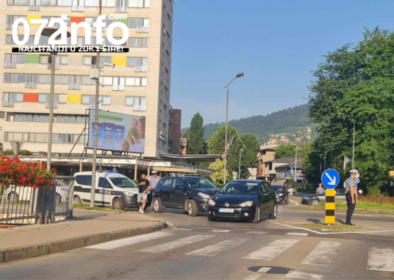 Zenica: Sudar dva vozila u kružnom toku kod Lamele