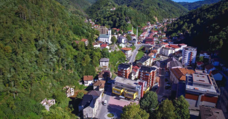 Odbornici se počastili sa 100 KM jer su došli na posao