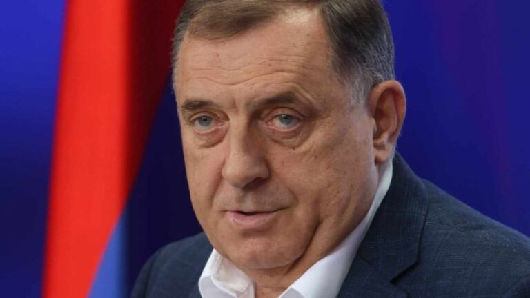 Dodik iznio optužbe na račun Kristijana Šmita i vrijeđao ambasadora Majkla Marfija