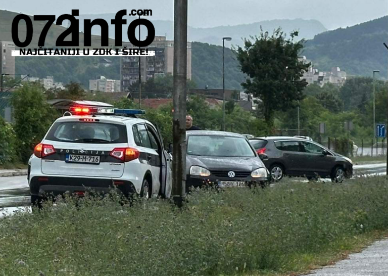 Sudar Golfa i Seata u Radakovu, policija na licu mjesta (FOTO)