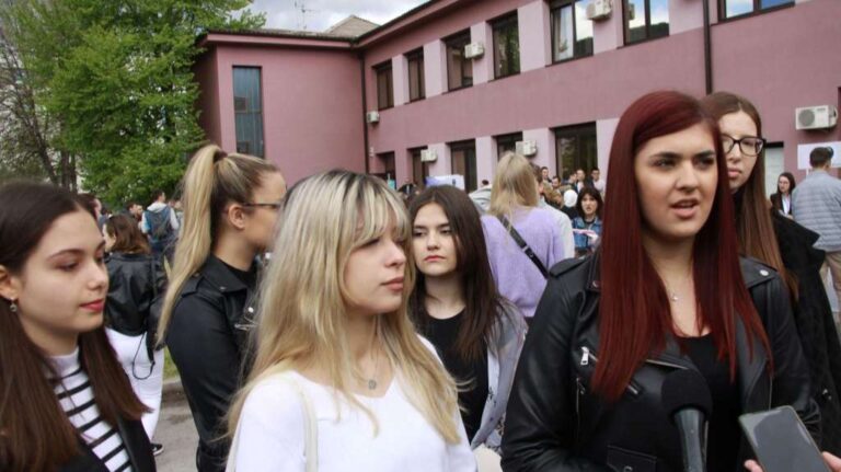 Studentske stipendije Ministarstva obrazovanja ZDK iznose 765 KM