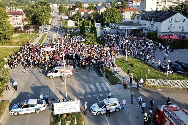 Ima li Dodik uopšte podršku građana kojom se hvali? Protesti su rekli svoje