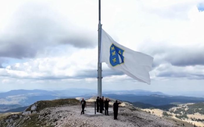 Od danas se na Vlašiću vijori najveća zastava RBiH