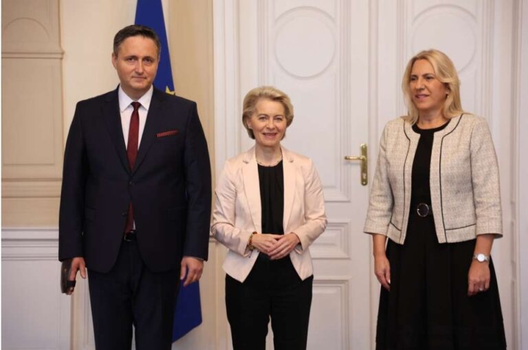 Von der Leyen doputovala u Sarajevo, na sastanku sa članovima predsjedništva BiH