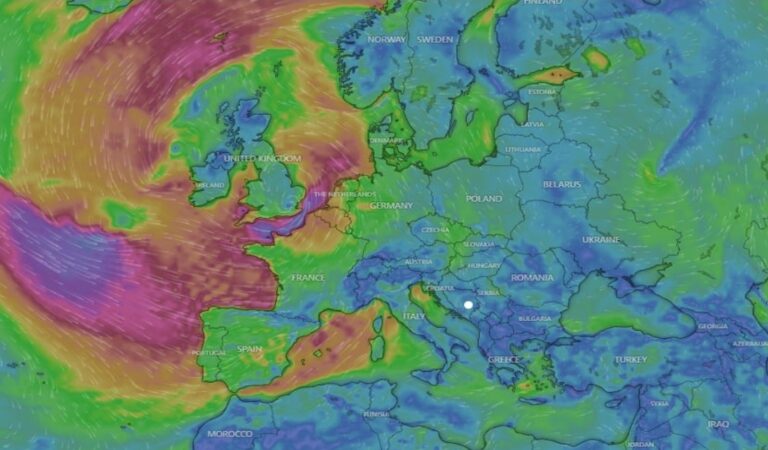 Oluja Ciaran pogađa evropske zemlje: Više od milion domova bez struje