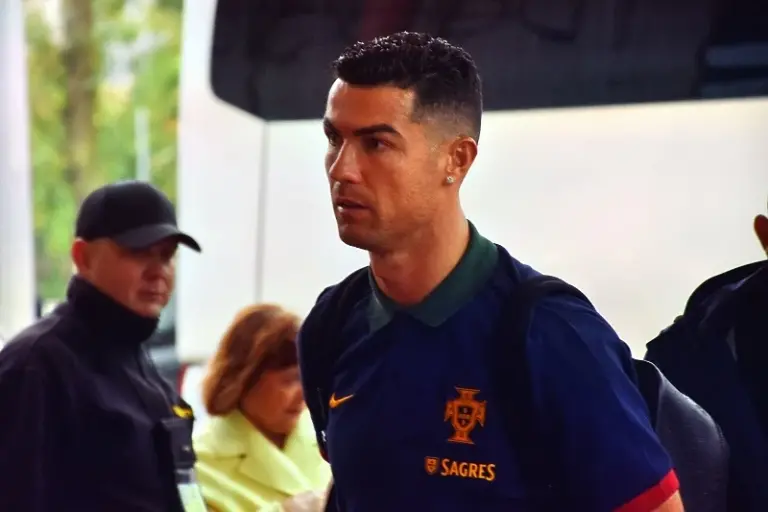 Ronaldo kupio medijsku kuću koju je tužio 11 puta, odmah je nagradio zaposlene