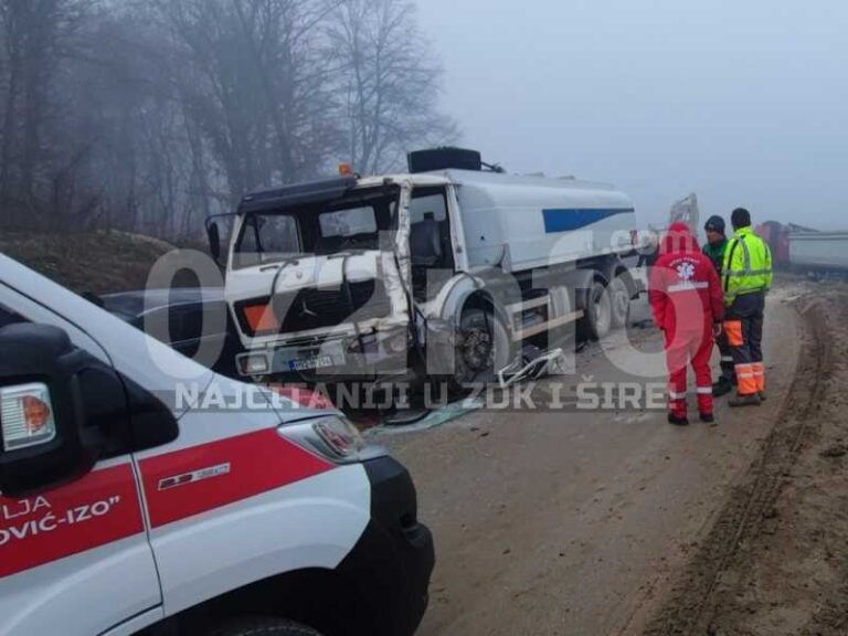 Nesreća kod Tešnja, policija i hitna pomoć na licu mjesta