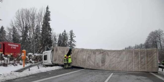 Težak udes vozača iz BiH, šteta veća od 120.000 KM