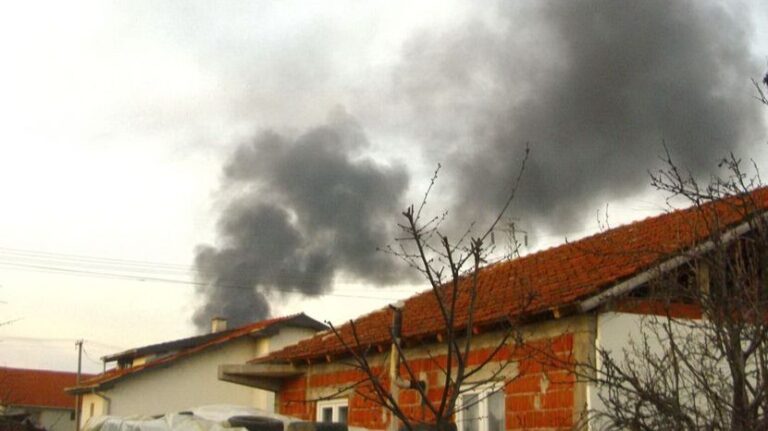 Tragedija: Izbio požar u porodičnoj kući, poginula starica (75)