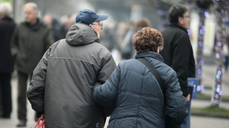 Rast troškova života i nedovoljne naknade: Odu u penziju, ali opet moraju raditi