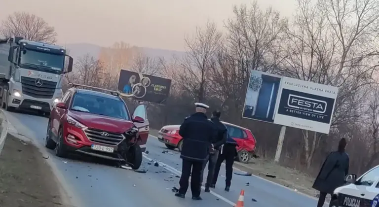 ŽESTOK SUDAR NA M-17: Policija na licu mjesta