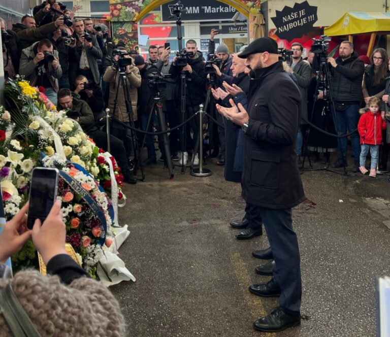 Ministar Isak odao počast svim ubijenim i ranjenim građanima Sarajeva tokom agresije na Bosnu i Hercegovinu