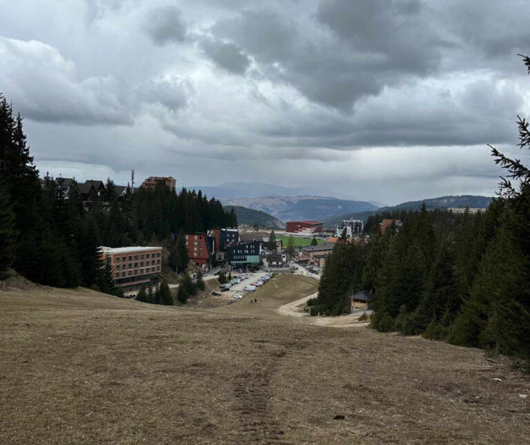 Snijega nema, zima za zaborav: Pogledajte šta smo zabilježili na Vlašiću