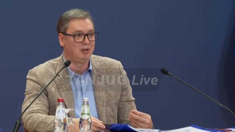 Vučić: Krajem aprila će se u UN-u na dnevnom redu naći Rezolucija o Srebrenici