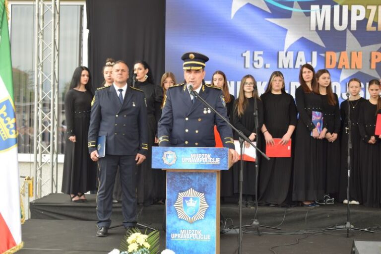 U Zenici svečano obilježen Dan policije ZDK